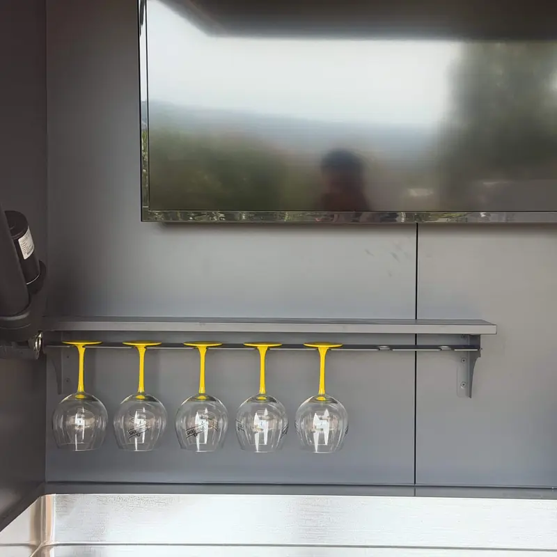 Étagère porte-verres à vin : option pour cuisine d'extérieur Nox